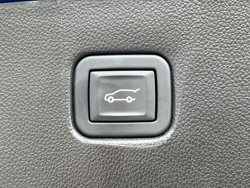 Used 2024 Chevrolet Blazer LT w/ Convenience Package FWD image 34