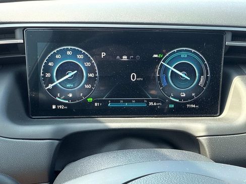 Used 2024 Hyundai Tucson Limited AWD/4WD image 13