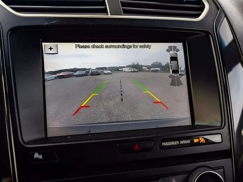 Used 2018 Ford Explorer XLT w/ Equipment Group 202A image 27