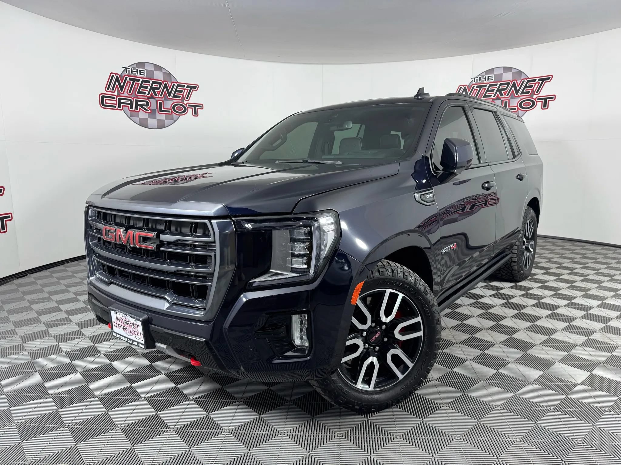 Used 2022 GMC Yukon AT4 AWD/4WD image 1
