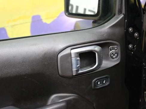 Used 2022 Jeep Wrangler Unlimited Sport w/ Xtreme Recon 35" Tire Package AWD/4WD image 13