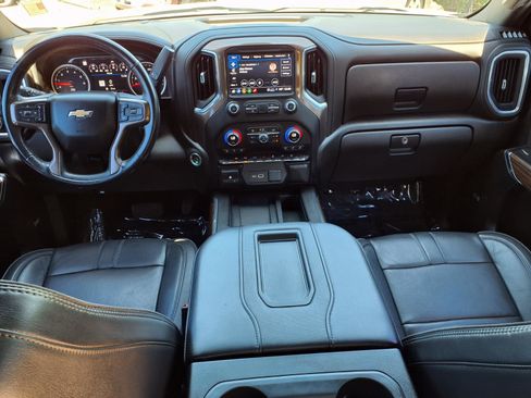 Used 2022 Chevrolet Silverado 1500 High Country AWD/4WD image 17