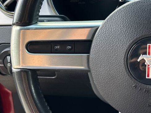 Used 2007 Ford Mustang Premium image 18