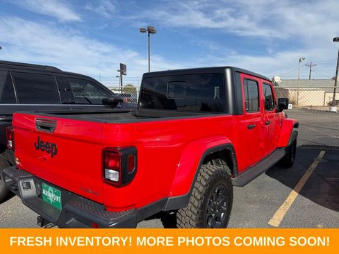 Used 2023 Jeep Gladiator Sport image 7