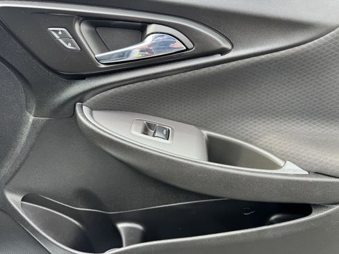 Used 2024 Chevrolet Malibu LT image 21