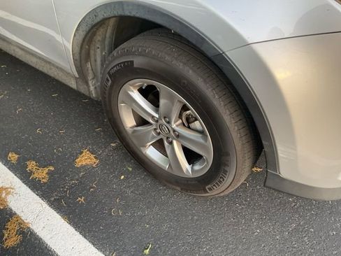 Used 2015 Toyota RAV4 XLE image 3