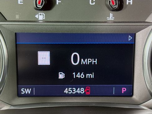 Used 2023 GMC Acadia SLT w/ Elevation Edition FWD image 14