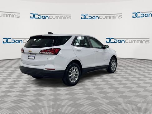 Used 2024 Chevrolet Equinox LS FWD image 8