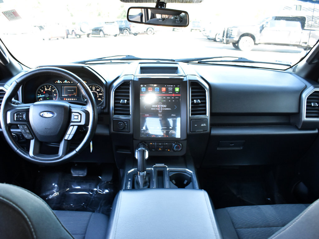 Used 2017 Ford F150 XLT w/ Equipment Group 302A Luxury AWD/4WD image 4