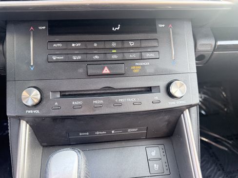 Used 2015 Lexus IS 250 image 15