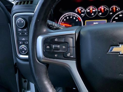 Used 2019 Chevrolet Silverado 1500 LT AWD/4WD image 22