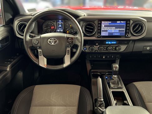 Used 2021 Toyota Tacoma TRD Off-Road w/ Technology Package image 23