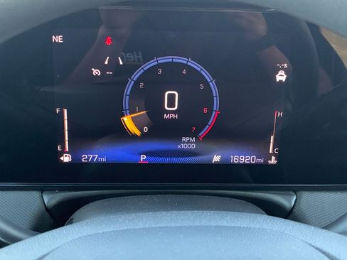 Used 2025 Chevrolet TrailBlazer LT image 38