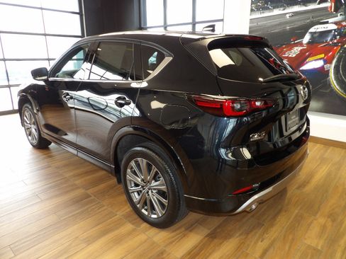 Certified 2024 MAZDA CX-5 Signature AWD/4WD image 8