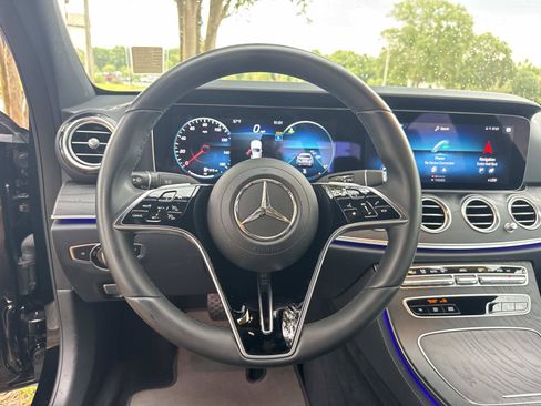 Used 2023 Mercedes-Benz E 350 Sedan image 14