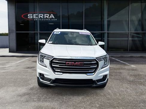 Used 2024 GMC Terrain SLT AWD/4WD image 8