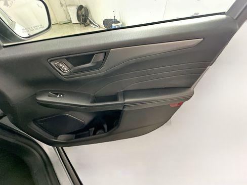 Used 2024 Ford Escape Active image 32