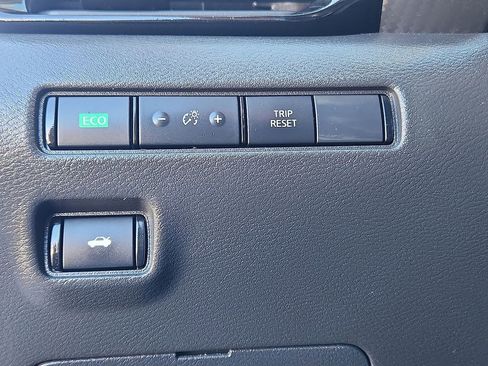 Certified 2023 Nissan Sentra SV w/ All-Weather Package image 22