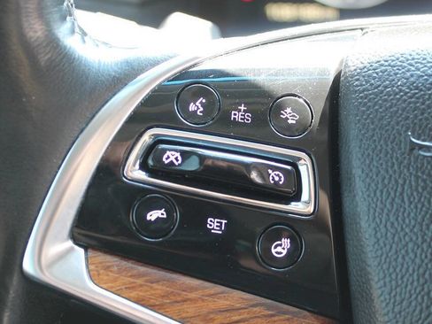 Used 2015 Cadillac Escalade Luxury image 30