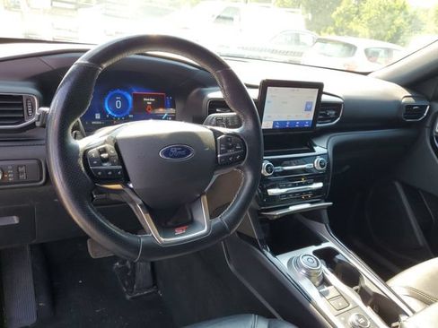 Used 2022 Ford Explorer ST AWD/4WD image 15