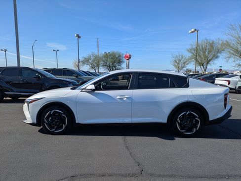 Certified 2025 Kia K4 EX image 2