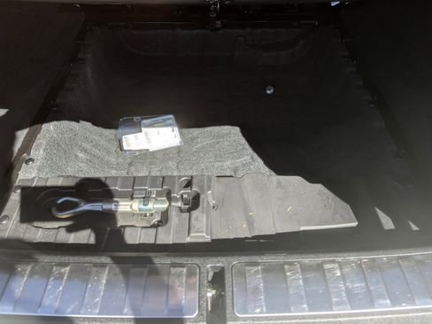 Used 2023 BMW X6 M50i w/ Executive Package image 47