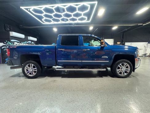 Used 2016 Chevrolet Silverado 2500 High Country w/ Duramax Plus Package AWD/4WD image 7