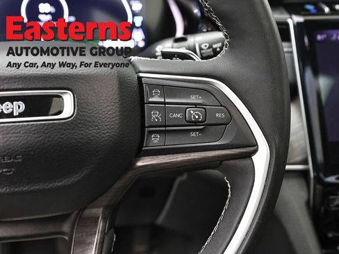 Used 2023 Jeep Grand Cherokee 4WD 4xe image 16