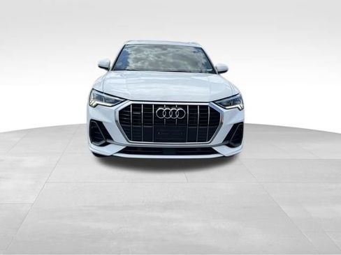 Used 2025 Audi Q3 2.0T Premium AWD/4WD image 2