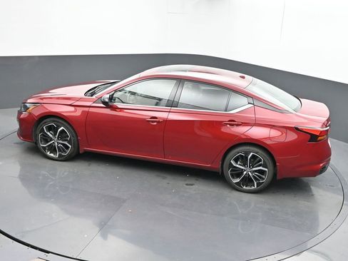 Used 2024 Nissan Altima 2.5 SR w/ SR Premium Package image 42