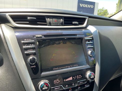 Used 2023 Nissan Murano SV w/ SV Midnight Edition Package FWD image 23