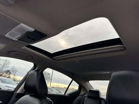 Used 2023 Nissan Altima 2.5 SR w/ SR Premium Package image 14