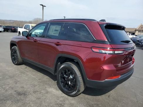 New 2026 Jeep Grand Cherokee Altitude AWD/4WD image 3