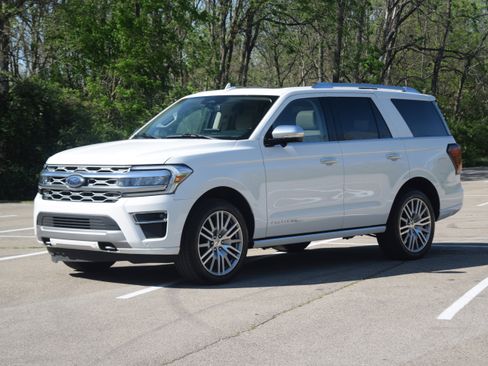 Used 2023 Ford Expedition Platinum AWD/4WD image 24