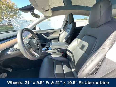 Used 2020 Tesla Model Y Performance image 11