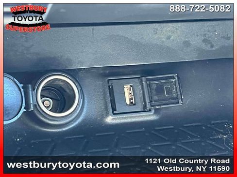 Used 2020 Toyota RAV4 LE w/ All Weather Liner Package AWD/4WD image 32