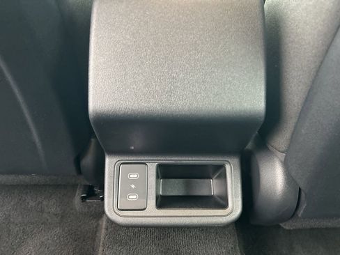 Used 2025 Kia K4 LXS image 19