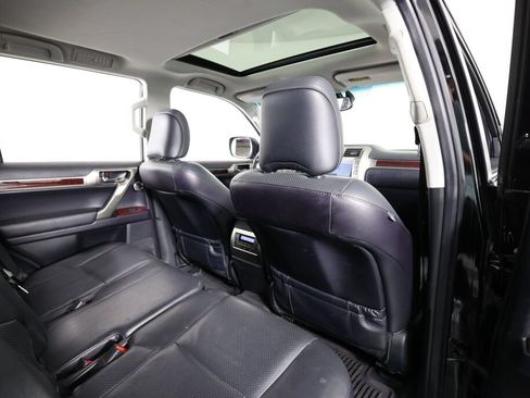 Used 2018 Lexus GX 460 Luxury w/ Preferred Accessory Package AWD/4WD image 19