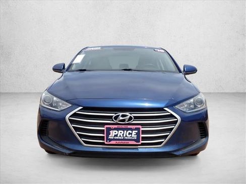 Used 2018 Hyundai Elantra SEL FWD image 2