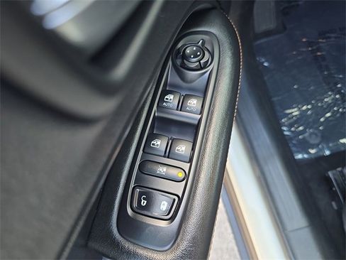 Used 2019 Jeep Compass Latitude image 16