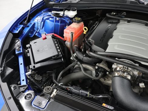 Used 2017 Chevrolet Camaro SS RWD image 20