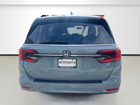 Used 2025 Honda Odyssey Elite image 6