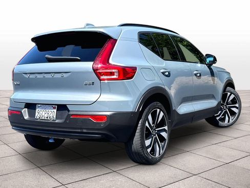 Used 2023 Volvo XC40 B5 Plus w/ Driver Assist Package AWD/4WD image 16