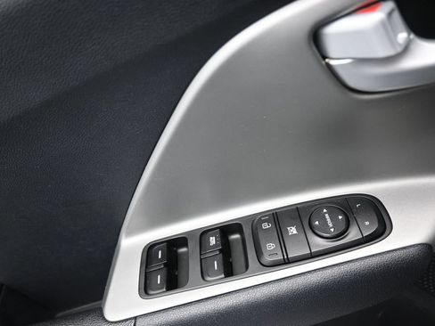 Used 2019 Kia Niro LX FWD image 20