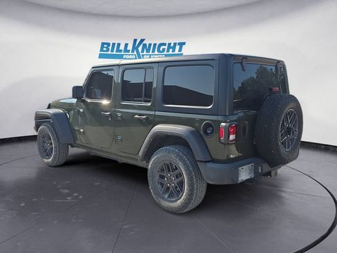 Used 2024 Jeep Wrangler Unlimited Sport AWD/4WD image 3