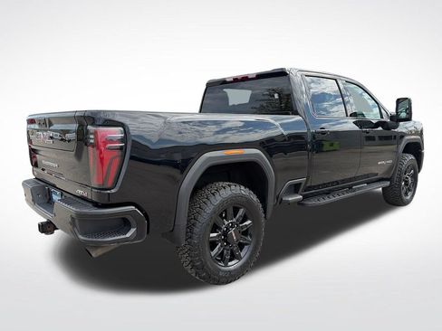 Used 2024 GMC Sierra 2500 AT4 w/ Snow Plow Prep/Camper Package AWD/4WD image 5