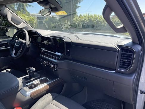 New 2026 GMC Sierra 1500 Elevation AWD/4WD image 28