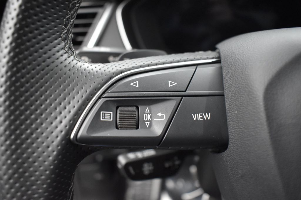 Used 2023 Audi SQ5 Premium Plus w/ Premium Plus Package AWD/4WD image 6