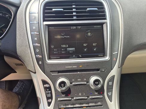 Used 2016 Lincoln MKX Select AWD/4WD image 17
