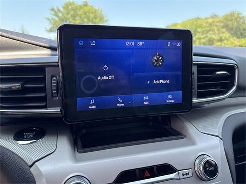 Used 2023 Ford Explorer XLT w/ Equipment Group 202A image 17